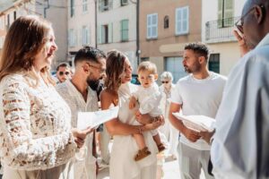 photographe-bapteme-hyeres-var-ceremonie-eglise-bebe